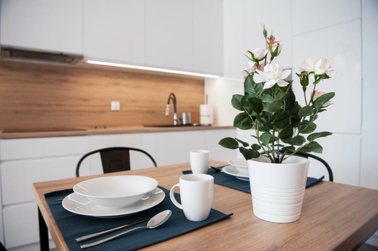 Unique 3City Apartments - Grey Apartment Гданск Екстериор снимка