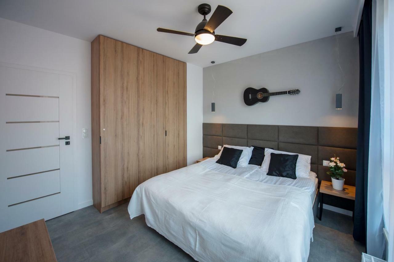 Unique 3City Apartments - Grey Apartment Гданск Екстериор снимка