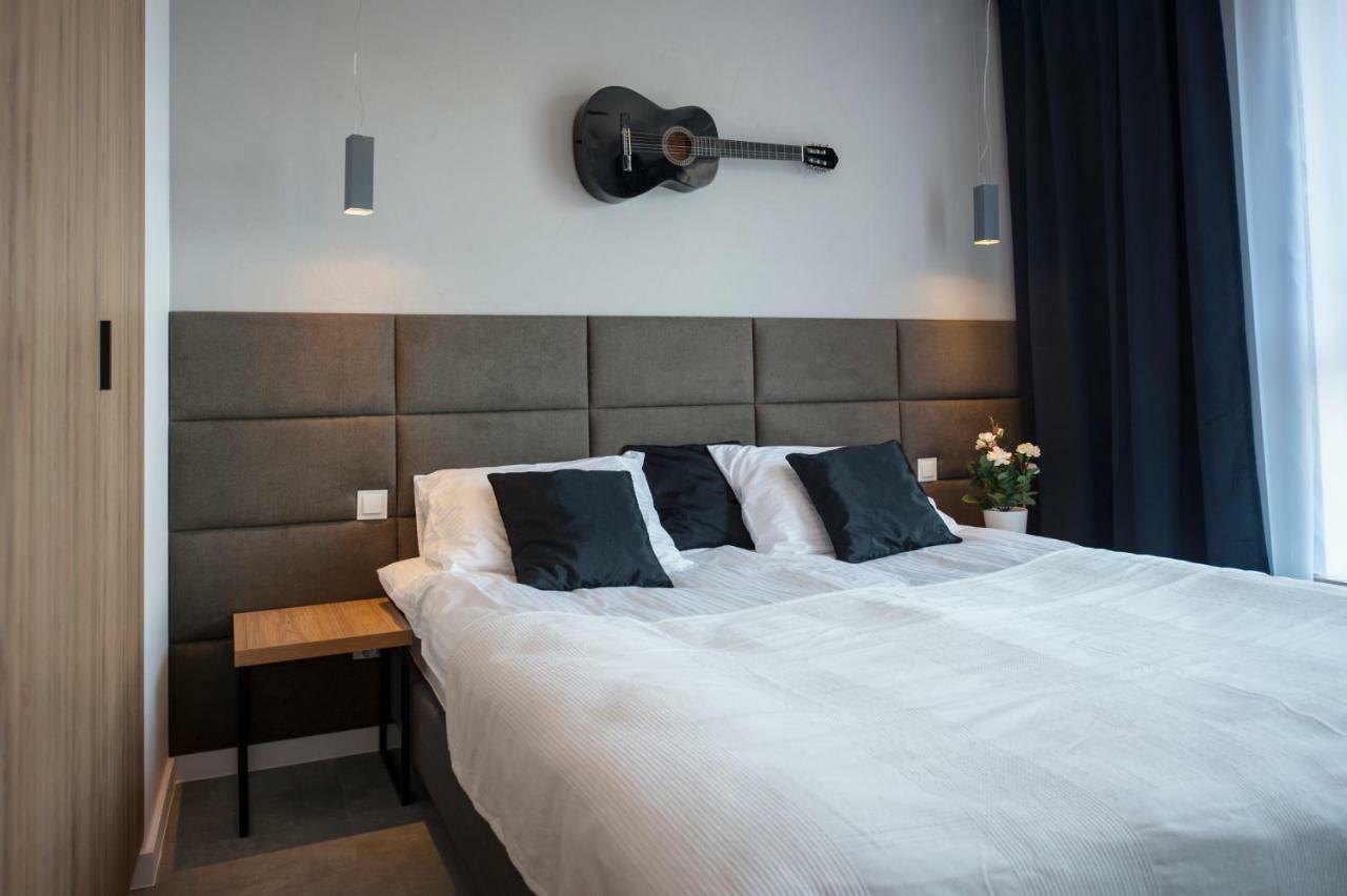 Unique 3City Apartments - Grey Apartment Гданск Екстериор снимка